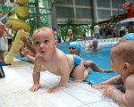pływanie niemowląt